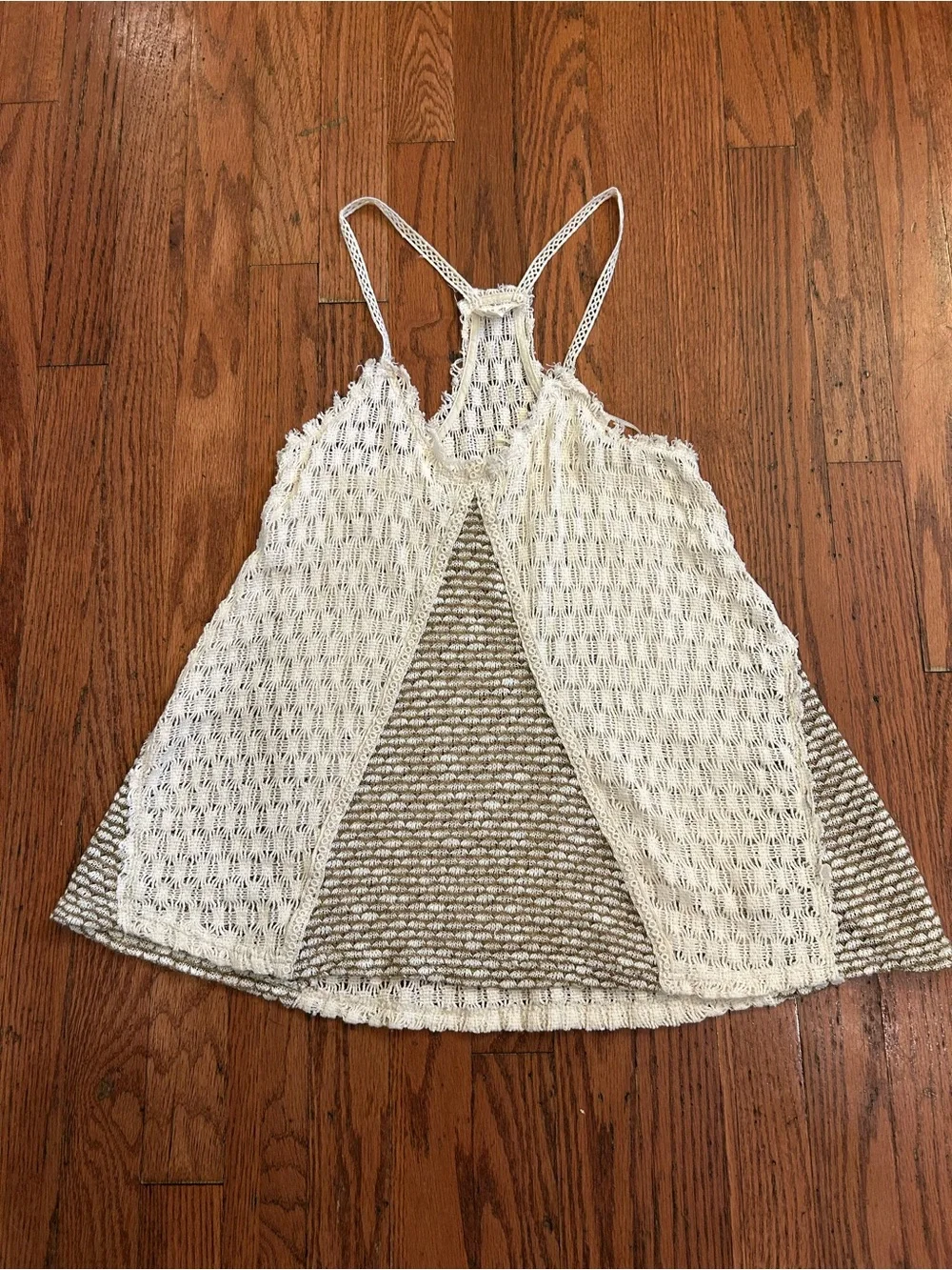 Hem & Thread Crochet Racerback Tank Top Cream Gold Size Small Boho Coastal - Picture 2 of 5